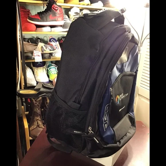 OGIO Backpack like New - Picture 4 of 15
